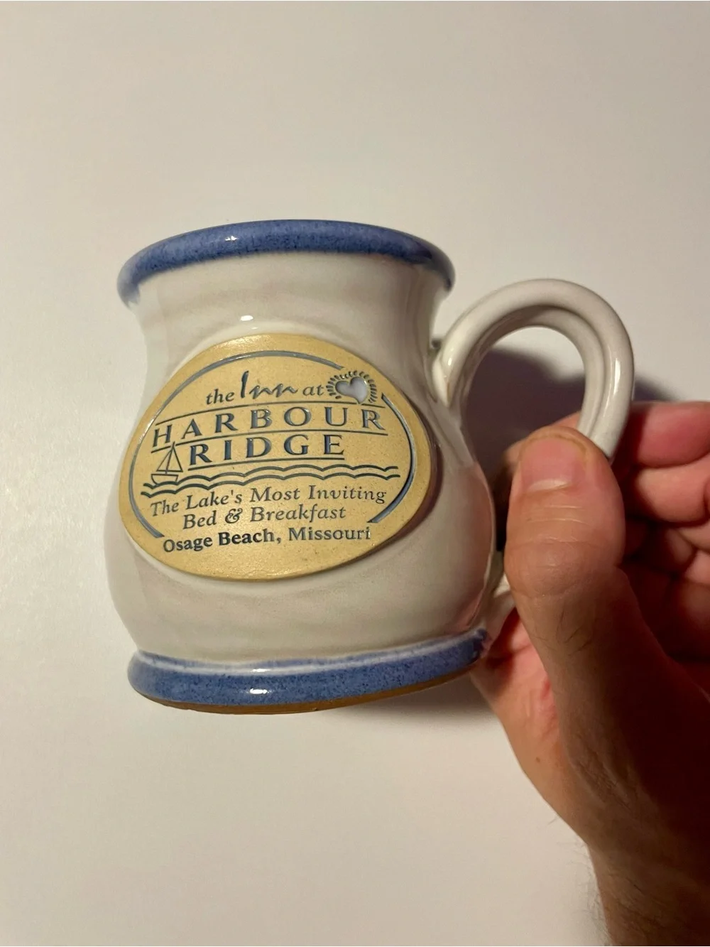 Deneen Pottery Harbour Ridge Bed & Breakfast Ozarks Stoneware Coffee Mug 2010